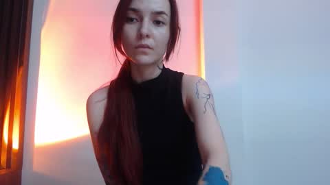 Snapshot of dead_girll chatting on 10.03.25 freak online show from 10.03.25