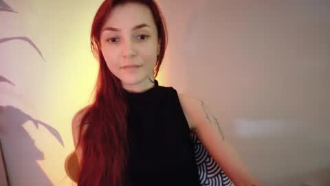 Snapshot of dead_girll chatting on 04.26.26 freak online show from 04.26.26