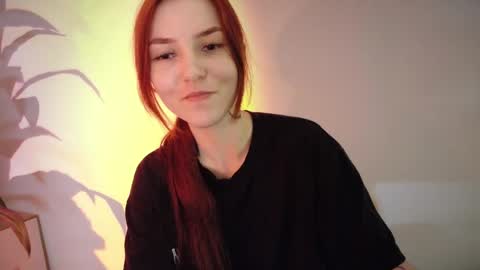 Snapshot of dead_girll chatting on 04.27.26 freak online show from 04.27.26