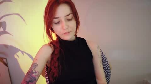 Snapshot of dead_girll chatting on 04.30.26 freak online show from 04.30.26