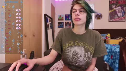 Snapshot of deadratsoup chatting on 01.23.25 Rat online show from 01.23.25