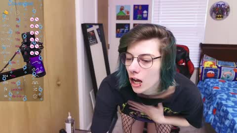 Snapshot of deadratsoup chatting on 02.06.25 Rat online show from 02.06.25