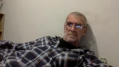 deanofflove221000 online show from 03.30.26