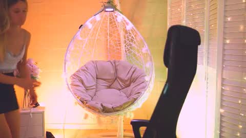Snapshot of deboralarson chatting on 06.15.26 Debora online show from 06.15.26