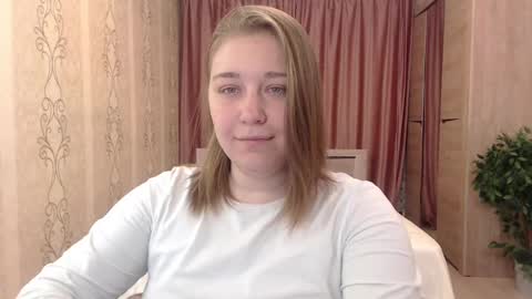 Snapshot of debramust chatting on 12.12.24 debramust online show from 12.12.24