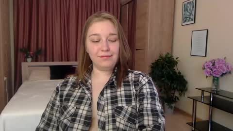 Snapshot of debramust chatting on 01.17.25 debramust online show from 01.17.25