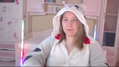 Snapshot of debramust chatting on 01.21.25 debramust online show from 01.21.25