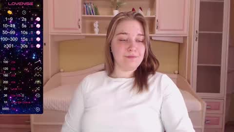 Snapshot of debramust chatting on 03.08.25 debramust online show from 03.08.25