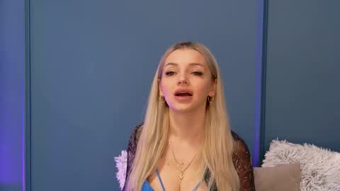 Snapshot of deeavip chatting on 02.14.26 DeeaVIP online show from 02.14.26