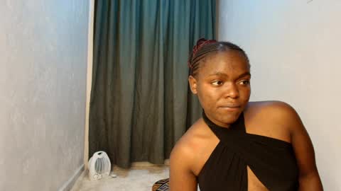 Snapshot of deeloverxx chatting on 04.04.26 Dee online show from 04.04.26