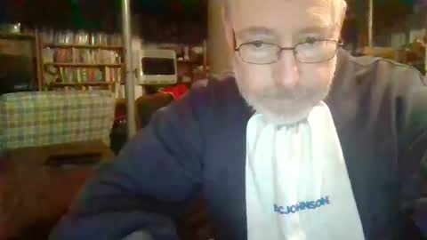 Snapshot of deepthroat227 chatting on 02.11.25 Deepthroat My Big Dildos online show from 02.11.25