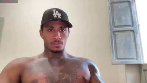 Snapshot of deepthroatfucker_ccs chatting on 10.05.25 deepthroatfucker_ccs online show from 10.05.25