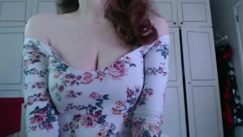 Snapshot of deessedivine chatting on 02.21.25 KamiDevi online show from 02.21.25