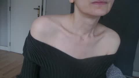 Snapshot of deessedivine chatting on 10.15.25 KamiDevi online show from 10.15.25