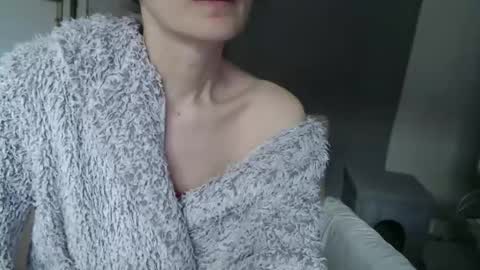 Snapshot of deessedivine chatting on 10.27.25 KamiDevi online show from 10.27.25