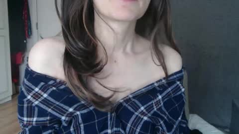 Snapshot of deessedivine chatting on 11.15.25 KamiDevi online show from 11.15.25