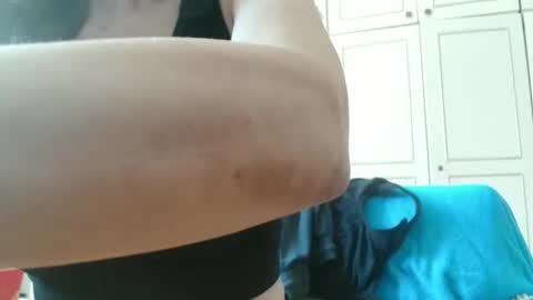 Snapshot of deessedivine chatting on 04.25.26 KamiDevi online show from 04.25.26