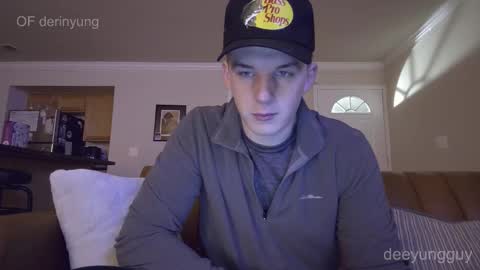 Snapshot of deeyungguy chatting on 01.08.26 more content and goodies online show from 01.08.26