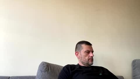 Defloy online show from 11.12.25