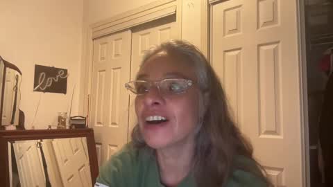 Snapshot of degeneratesaint chatting on 10.07.25 Tori online show from 10.07.25