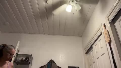 Snapshot of degeneratesaint chatting on 11.05.25 Tori online show from 11.05.25