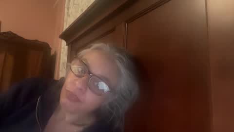 Tori online show from 02.19.26