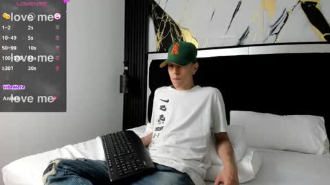 Snapshot of dei_v_48 chatting on 01.31.25 DEIVY online show from 01.31.25