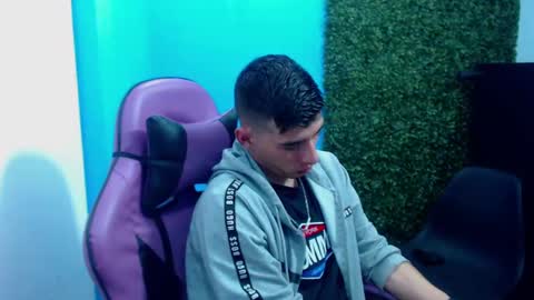 Snapshot of deiby_baby chatting on 12.08.24 DEIBY online show from 12.08.24