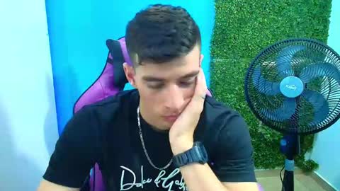 Snapshot of deiby_baby chatting on 01.20.25 DEIBY online show from 01.20.25