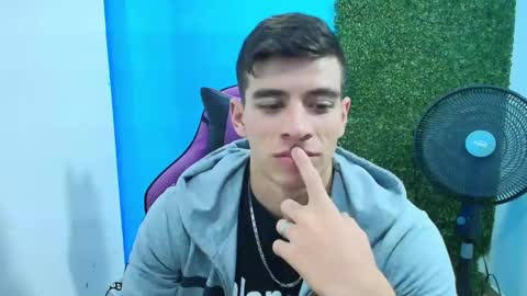 Snapshot of deiby_baby chatting on 02.08.25 DEIBY online show from 02.08.25