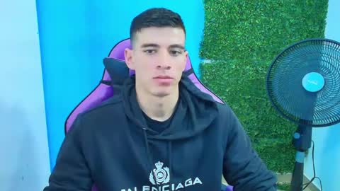 Snapshot of deiby_baby chatting on 02.14.25 DEIBY online show from 02.14.25