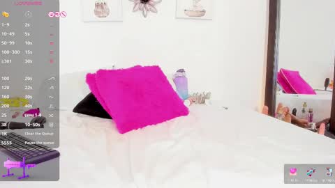 Snapshot of deisyway chatting on 02.27.25 deisy online show from 02.27.25