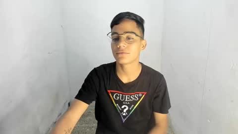 Snapshot of deivi_colins chatting on 10.16.25 deivi_colins online show from 10.16.25