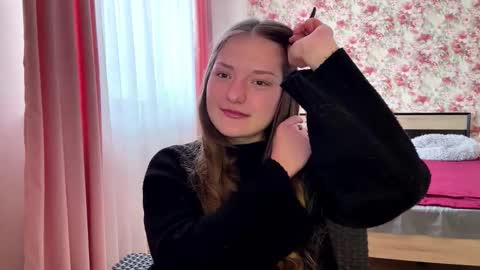 Snapshot of dejameneal chatting on 02.06.26 Mila online show from 02.06.26