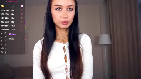 Hello everyone Im Tessa Make yourself comfortable. Were going to have fun together  online show from 09.17.25