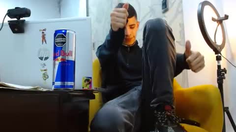 Snapshot of delglo chatting on 11.04.25 delglo online show from 11.04.25