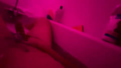 Snapshot of deliciousb04 chatting on 11.17.25 deliciousb04 online show from 11.17.25