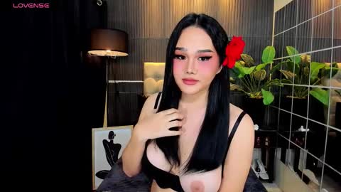 Snapshot of delightfulprincess chatting on 09.23.25 Tyra Colins online show from 09.23.25