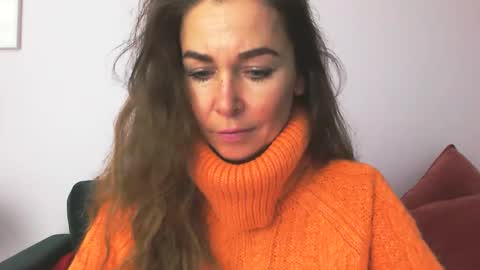 delilah_sweet online show from 09.23.25