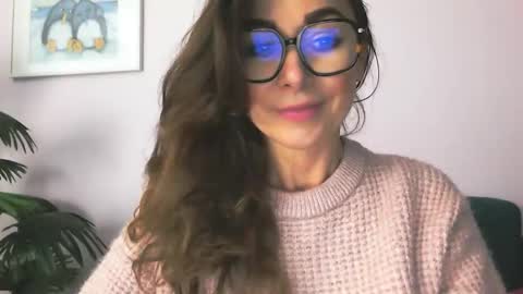 delilah_sweet online show from 10.28.25