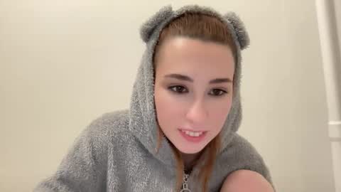 Snapshot of deliverysmile chatting on 01.21.25 Delivery online show from 01.21.25