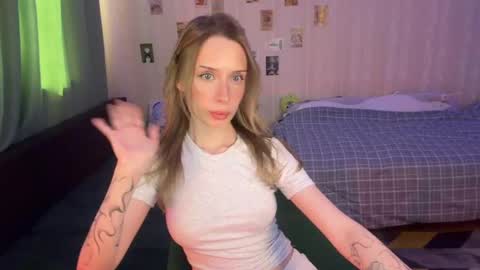 Snapshot of dellacampbell chatting on 05.20.26 Della online show from 05.20.26