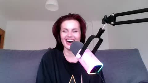 dellacrush_ online show from 03.05.25