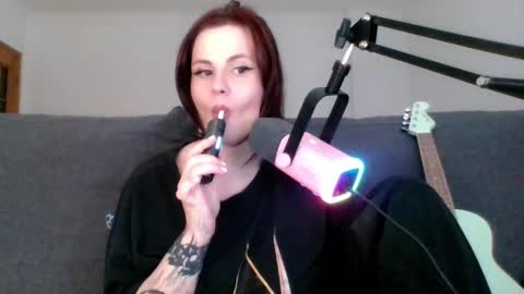 dellacrush_ online show from 03.05.25