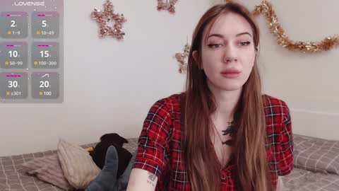 Snapshot of demiamour chatting on 01.08.25 Demi. not your babybabebb and other shit online show from 01.08.25