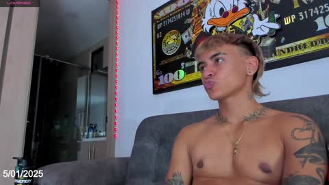 Snapshot of demonaelxx chatting on 01.05.25 Onlyfans ftmdemonsexxx online show from 01.05.25