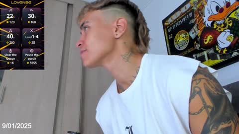 Snapshot of demonaelxx chatting on 01.10.25 Onlyfans ftmdemonsexxx online show from 01.10.25