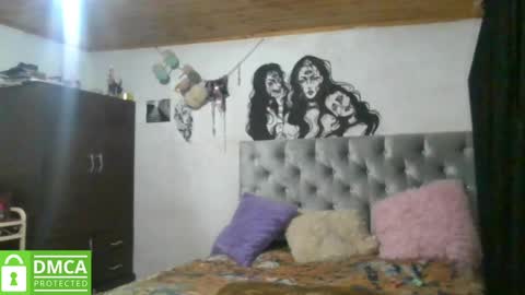 Snapshot of demonrosee chatting on 02.18.25 demonrosee online show from 02.18.25