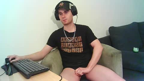 Snapshot of demoverzze chatting on 01.17.25 Dominik online show from 01.17.25