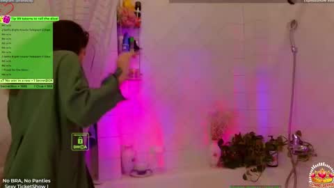 Yana online show from 10.16.25